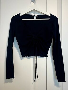 H&M Black Long-Sleeve Ruched Front Crop Top